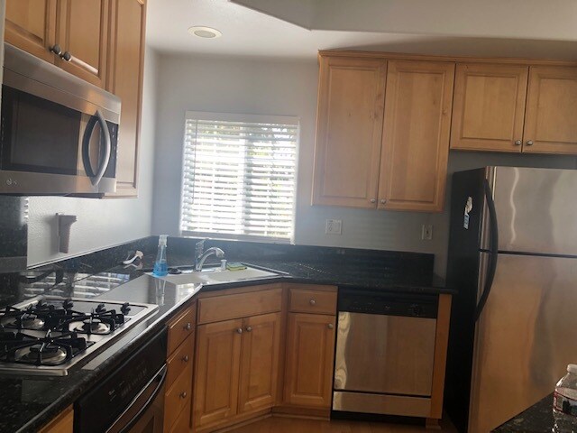 Building Photo - 5740 S Glennie Ln