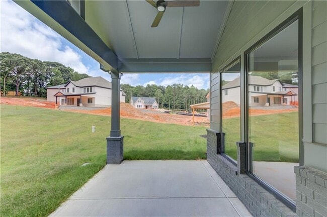 Building Photo - 37 Deer Cyn Dr