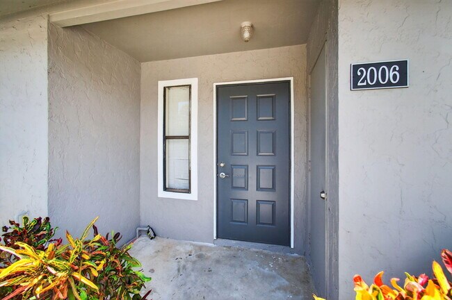 Building Photo - 2006 Wharf Ln