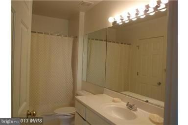 Building Photo - 7011 Falls Reach Dr