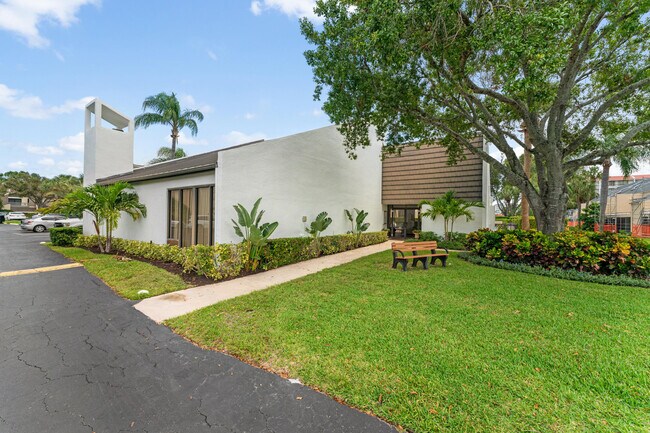 Building Photo - 1605 Jupiter Ln