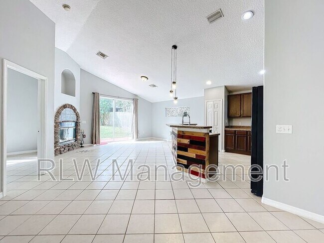 Building Photo - 25920 Eufaula Way