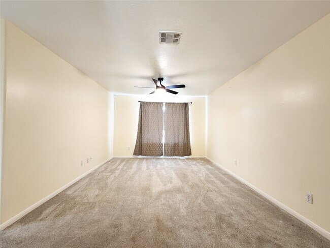 Building Photo - 7206 Bethany Bay Dr