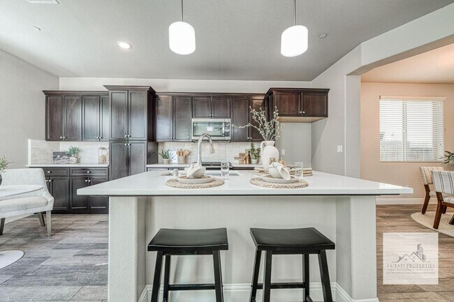 Building Photo - Stunning Granville Home in Copper River Canvas Gated Community!