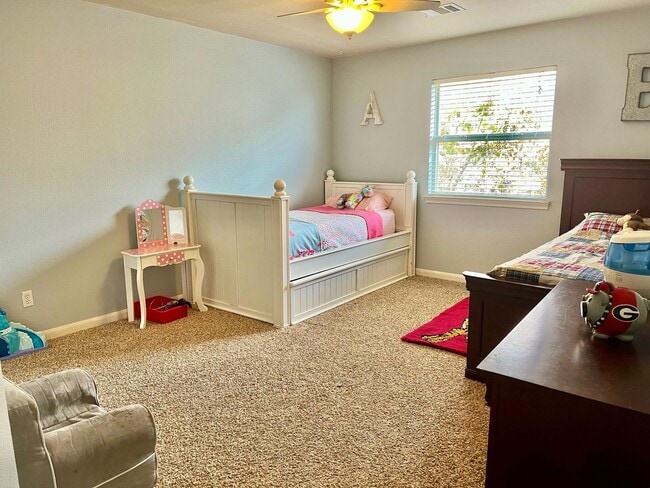 Building Photo - 21106 El Suelo Bueno