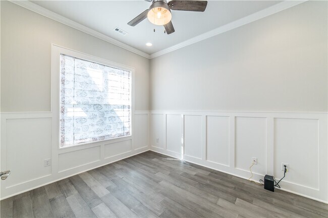 Building Photo - 6417 S 62nd St