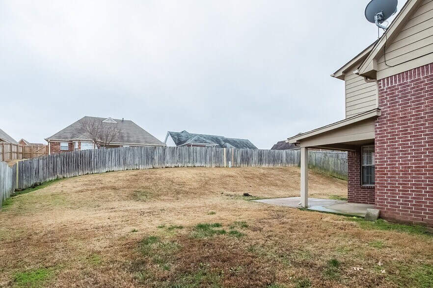 Building Photo - 1120 Green Fern Cove