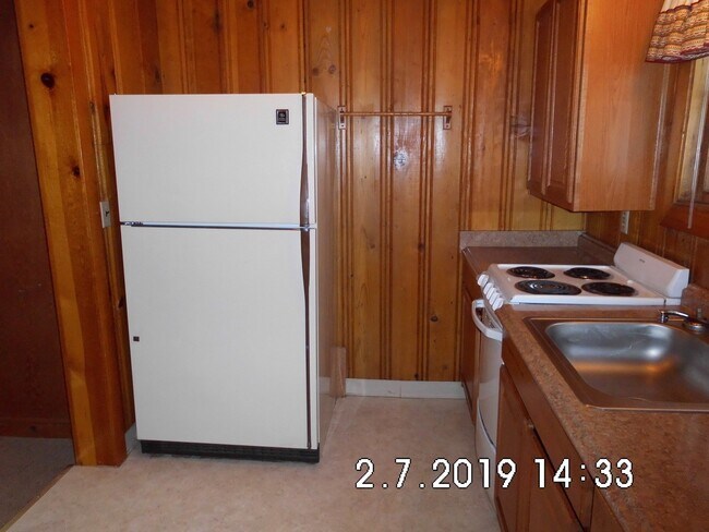 Building Photo - LA914-Bernal, Raymond