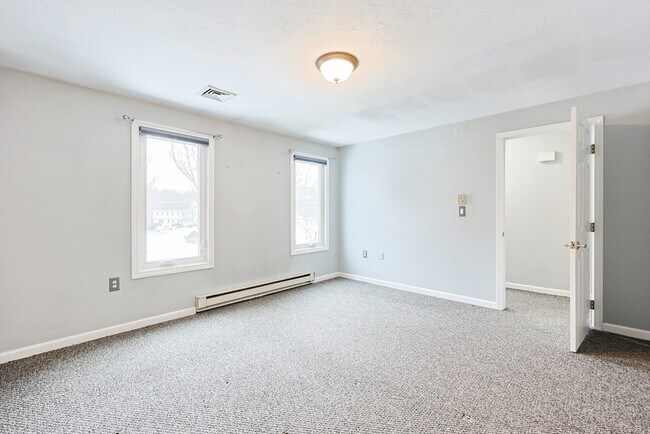 Building Photo - 835 Mt Hope St