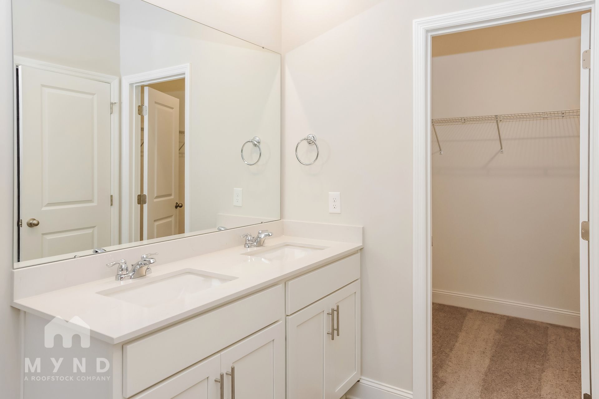 Building Photo - 219 Pine Is Ave