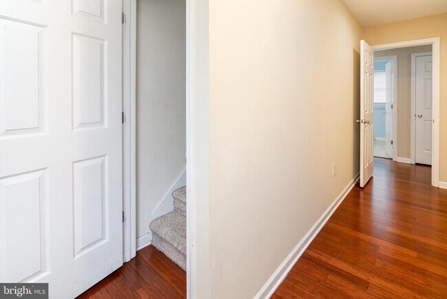 Building Photo - 5444 E Nithsdale Dr