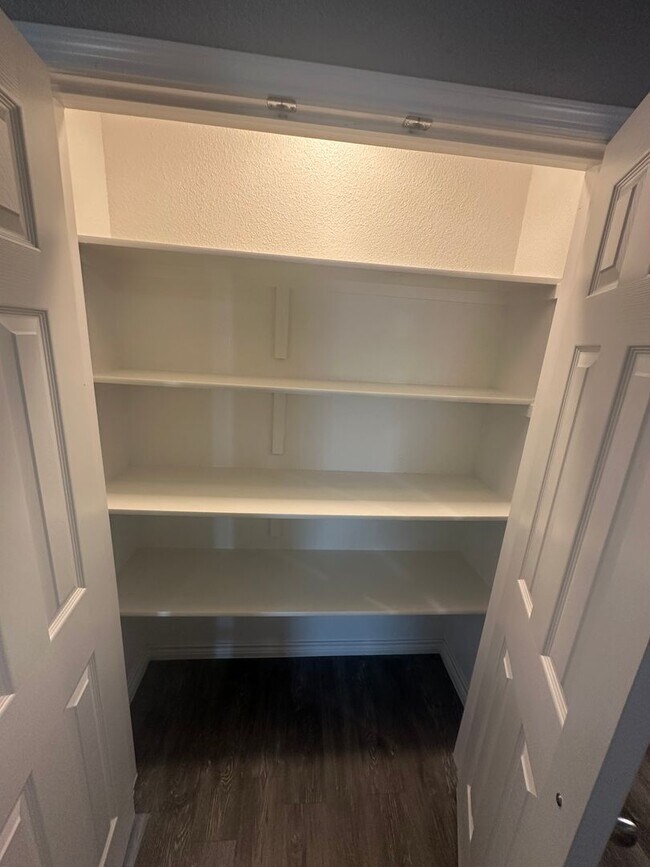 Building Photo - 3Bed/2Bath
