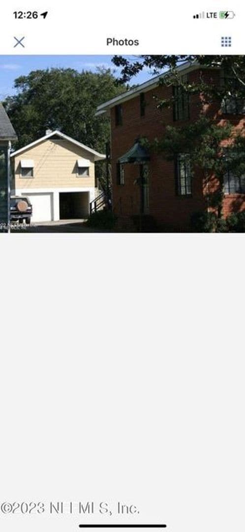 Building Photo - Garage apartment with large patio!!