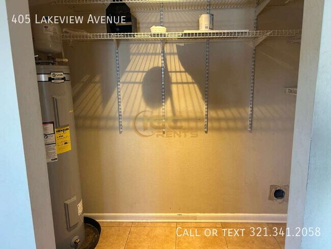 Building Photo - 405 Lakeview Ave