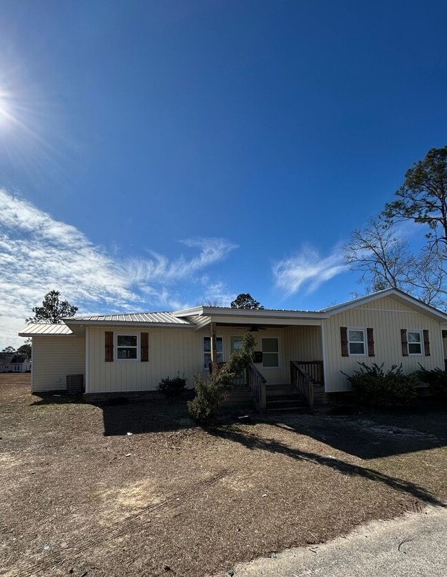 Building Photo - 112/114 W Tenth St. Vidalia