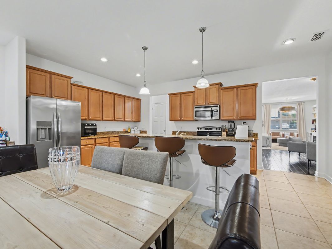 Building Photo - 1098 Harmony Ln