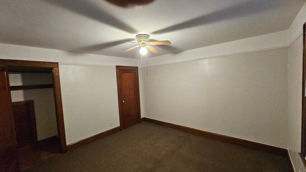 Building Photo - 415 Lincoln Ave