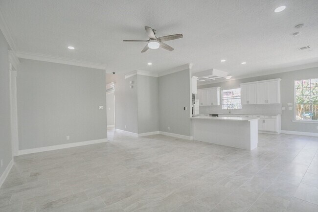 Building Photo - 6302 Laver Love Dr