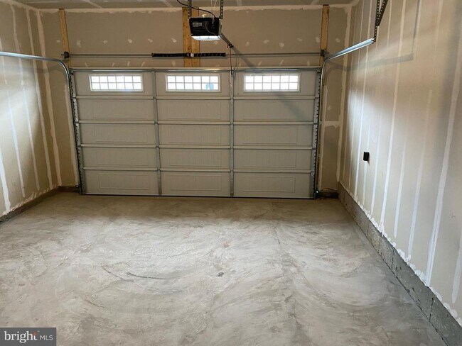 Building Photo - 106 Choke Cherry Ct