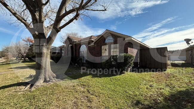 Building Photo - 2536 Beau Dr
