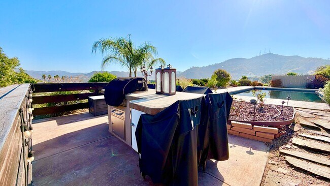Building Photo - Beautiful Custom Single-Story Home on Gated Country Property with Spectacular Views & Pool!