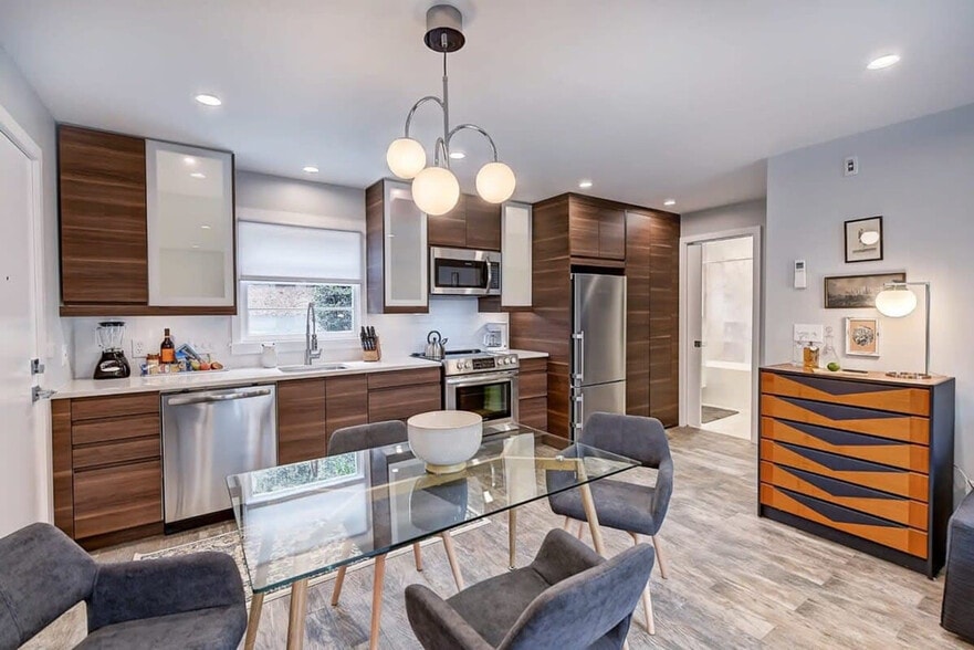 Building Photo - 510 Queens Rd