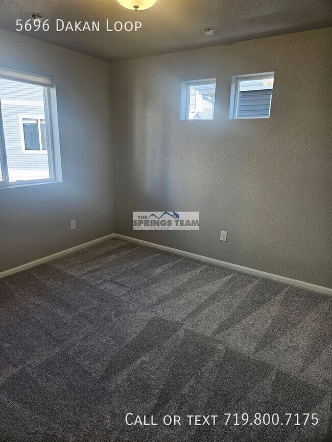 Building Photo - 5696 Dakan Lp