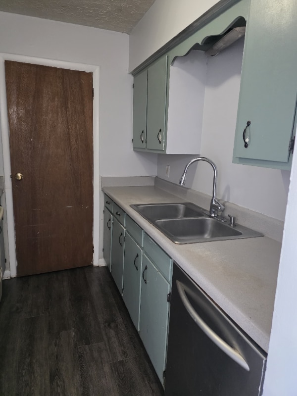 Building Photo - 615 Carter Ln