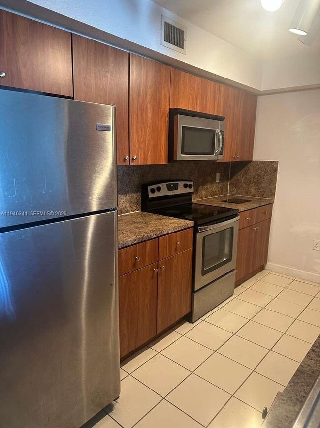 Building Photo - 15460 SW 284th St