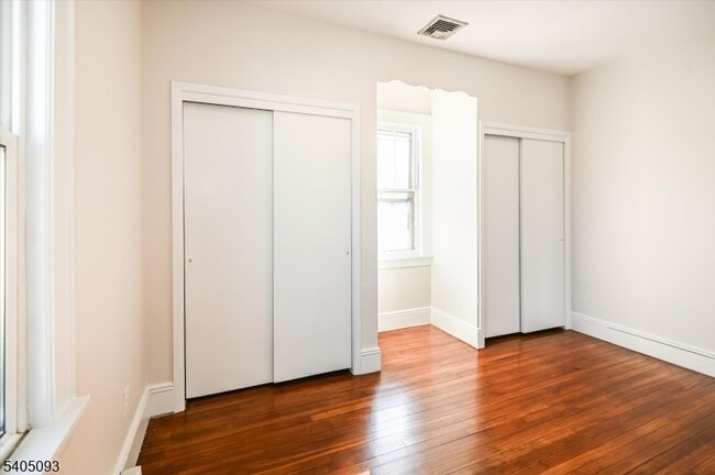 Building Photo - 265 McBride Ave