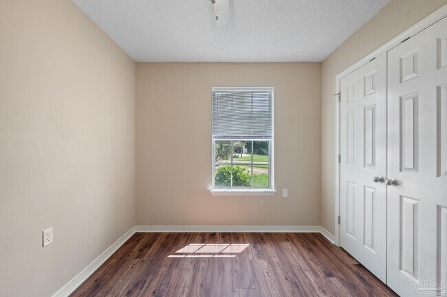 Building Photo - 9771 Cobblebrook Dr