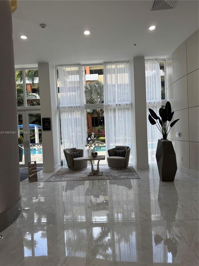 Building Photo - 18800 NE 29th Ave