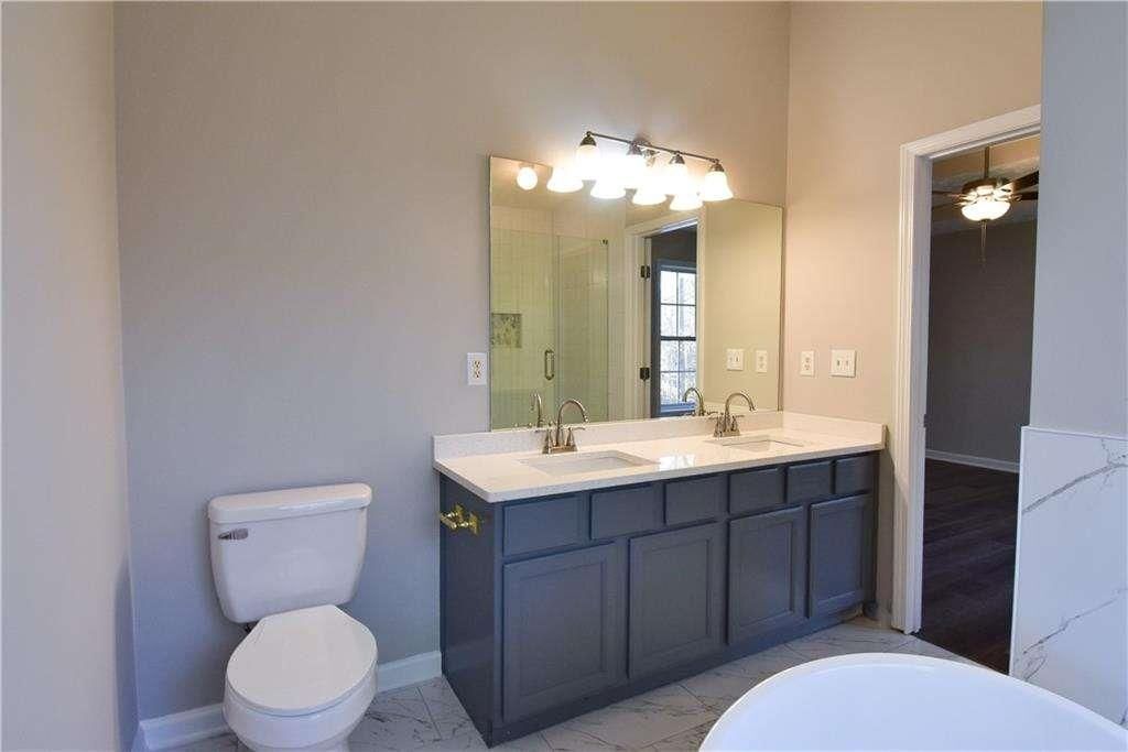 Building Photo - 6105 Back Bay Cir