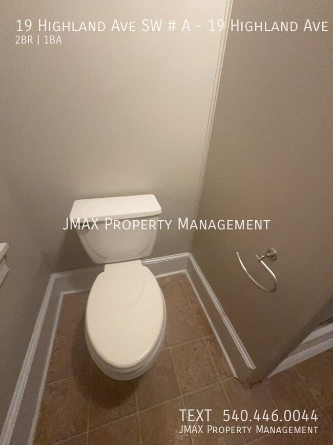 Building Photo - 19 Highland Ave SW