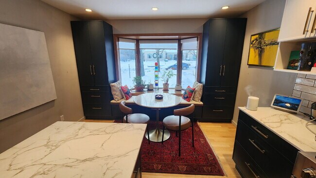 Building Photo - Designer 4 Bedroom Home with Sauna and Walk-Out Lower Level - Available May or June 1st