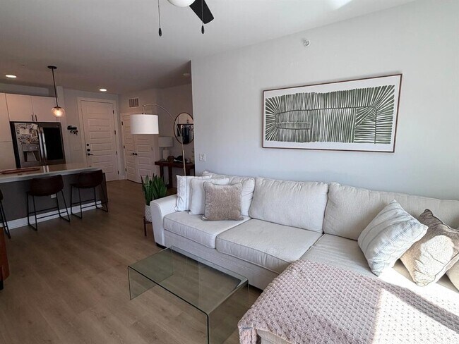 Building Photo - 3101 Govalle Ave