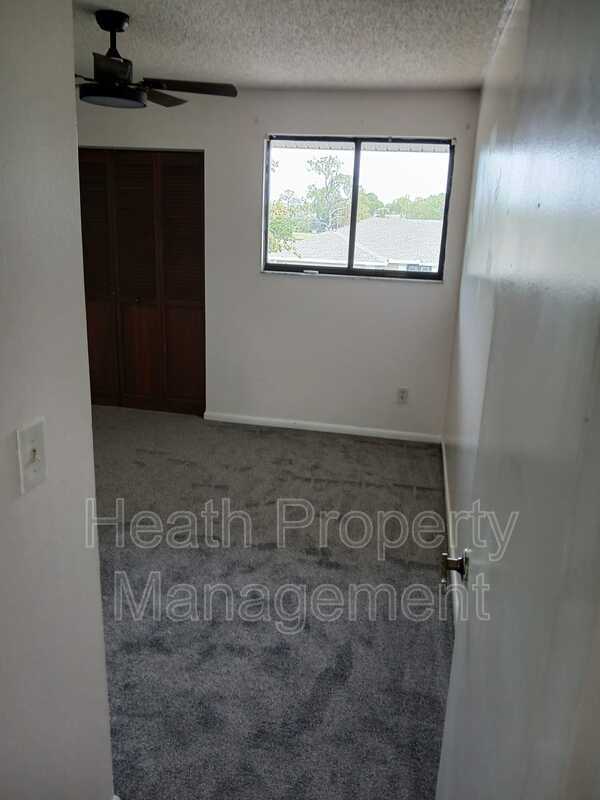 Building Photo - 4624 Landscape Dr