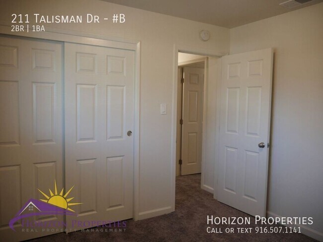 Building Photo - 211 Talisman Dr