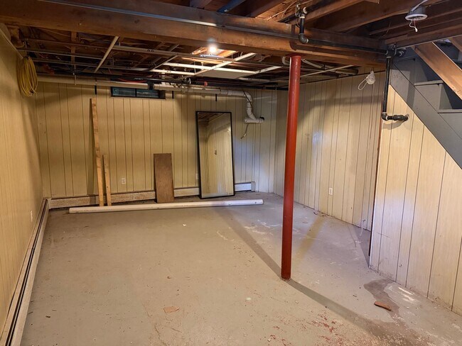 Building Photo - 303 Ludlow St