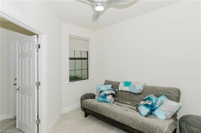 Building Photo - 5697 Mayflower Way