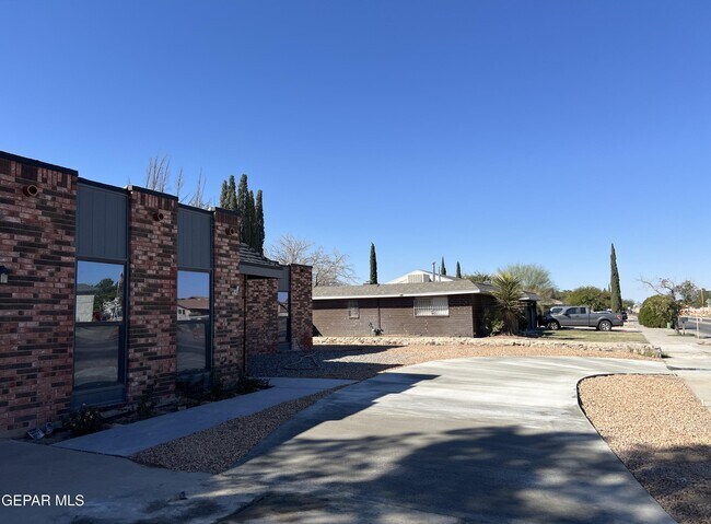 Building Photo - 17001 Darrington Rd