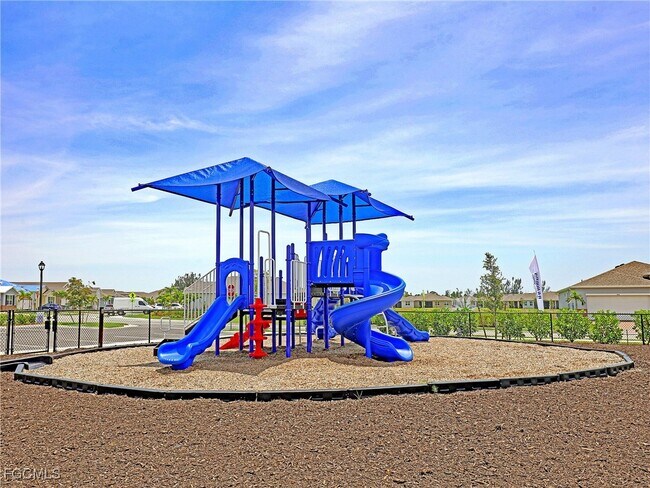 Building Photo - 269 Spg Hl Lk Lp