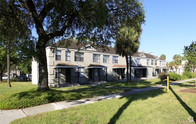 Primary Photo - Yamacraw Village