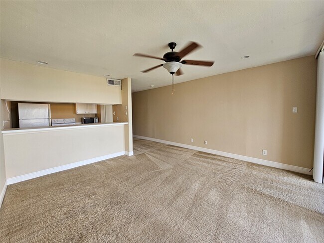 Building Photo - 12600 Melville Dr
