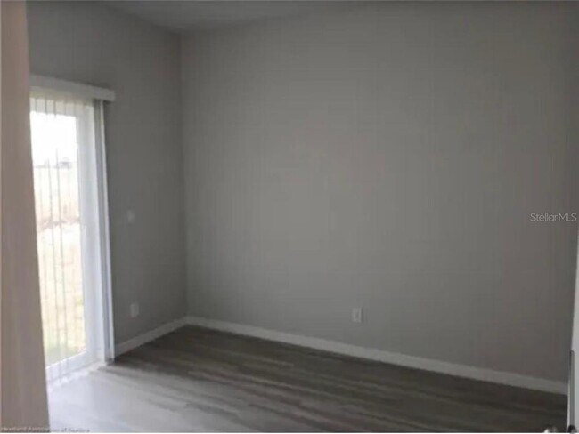 Building Photo - 1520 Las Villas Blvd