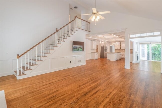 Building Photo - 530 Saddlebrook Dr