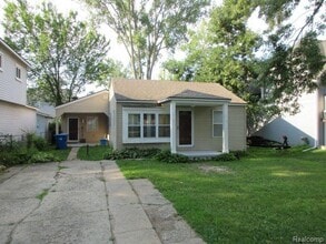 Building Photo - 4059 Chenlot St