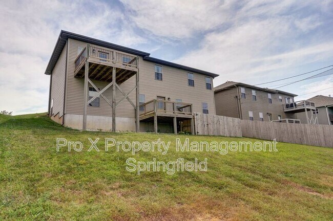 Building Photo - 1503 E Fairwind