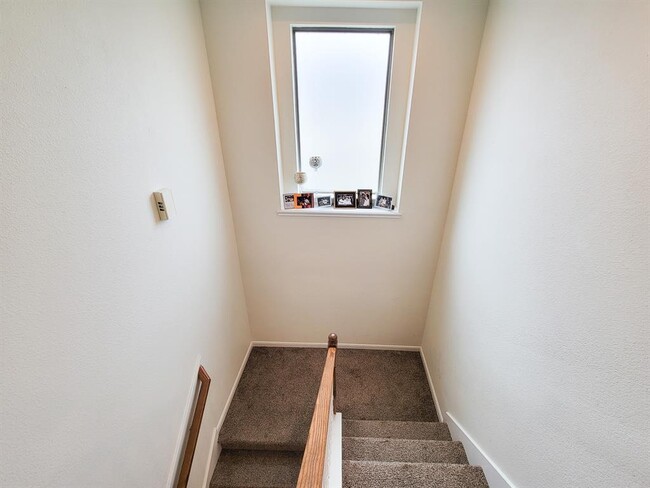 Building Photo - 5046 Longlane Dr