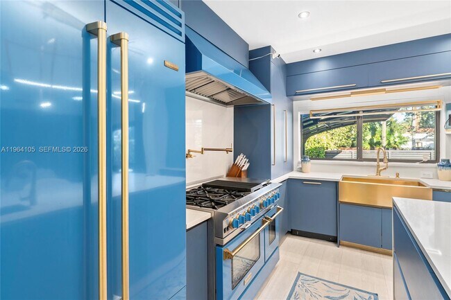 Building Photo - 8030 Noremac Ave